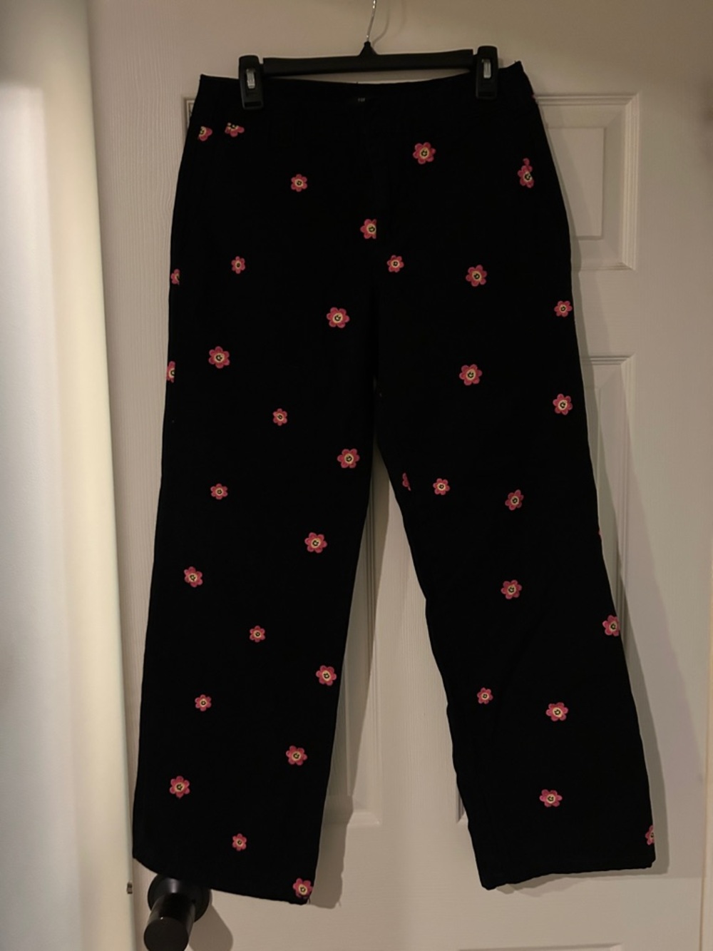 Forever 21 Black Western Jeans Pink Floral Embroidery Y2K happy Barbie prairie